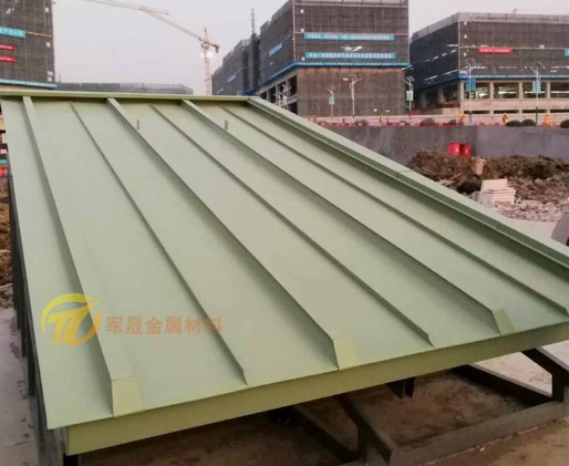 铝镁锰屋面板在建筑行业中...